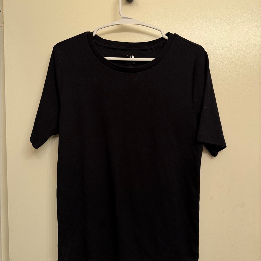 GAP Women's Classic Black Short Sleeve Tee